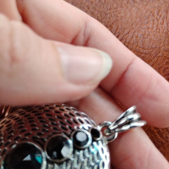 Stunning Pendant Silver Tone Base with Black Gradual Faceted Crystals on Top ~2' - Picture 8 of 9